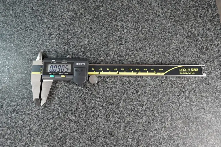 a mitutoyo digital caliper with the display on