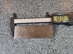Adoric digitial caliper measuring block