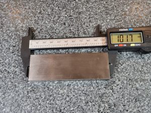 Adoric digitial caliper measuring block