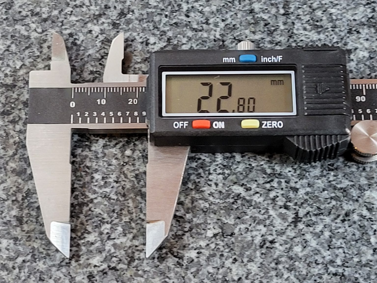 Neiko 01407A 06" Digital Caliper Review Machinist Guides
