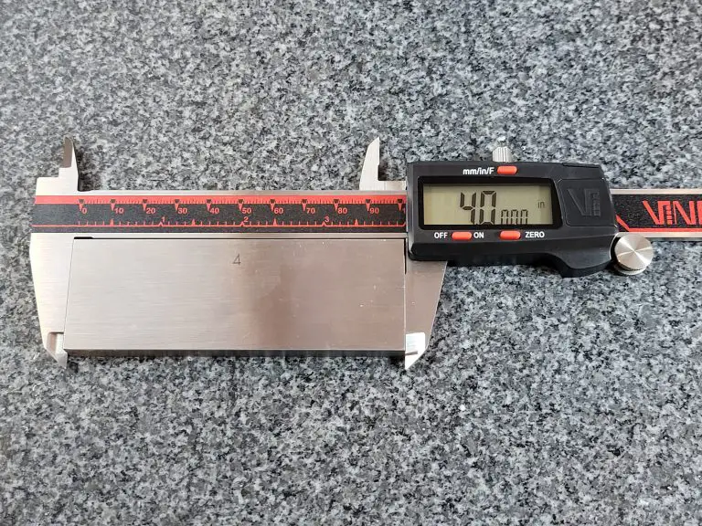 VINCA digital caliper measuring 4 inch block