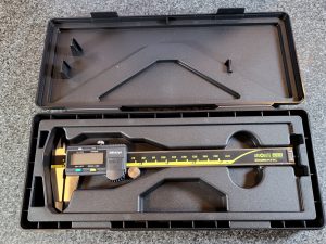 mitutoyo digital caliper in case